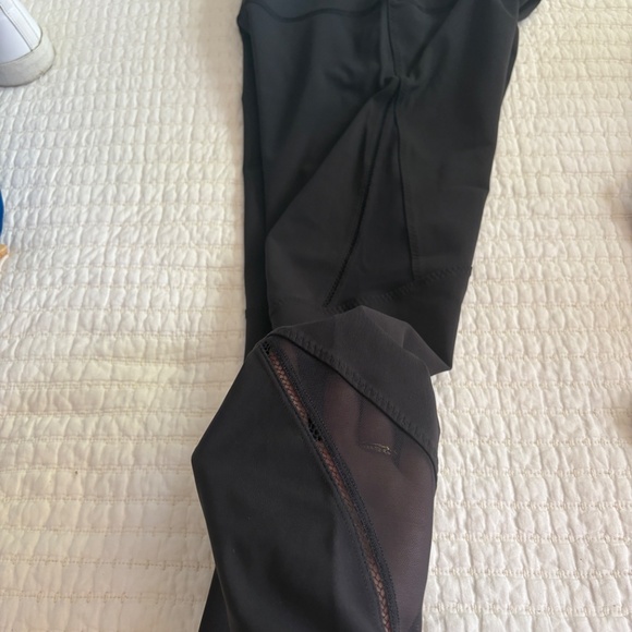 Special Edition Lululemon Wanderlust Leggings - Picture 5 of 5